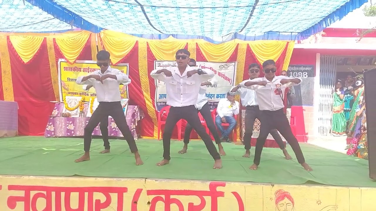 ए ददा रे,सोनमछरी और पुष्पा पुष्पा -2 पर मिडिल स्कूल कर्रा नवापारा के बालकों की शानदार प्रस्तुति