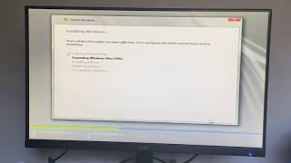 Installing Windows Server 2008 R2 (Timelapse)