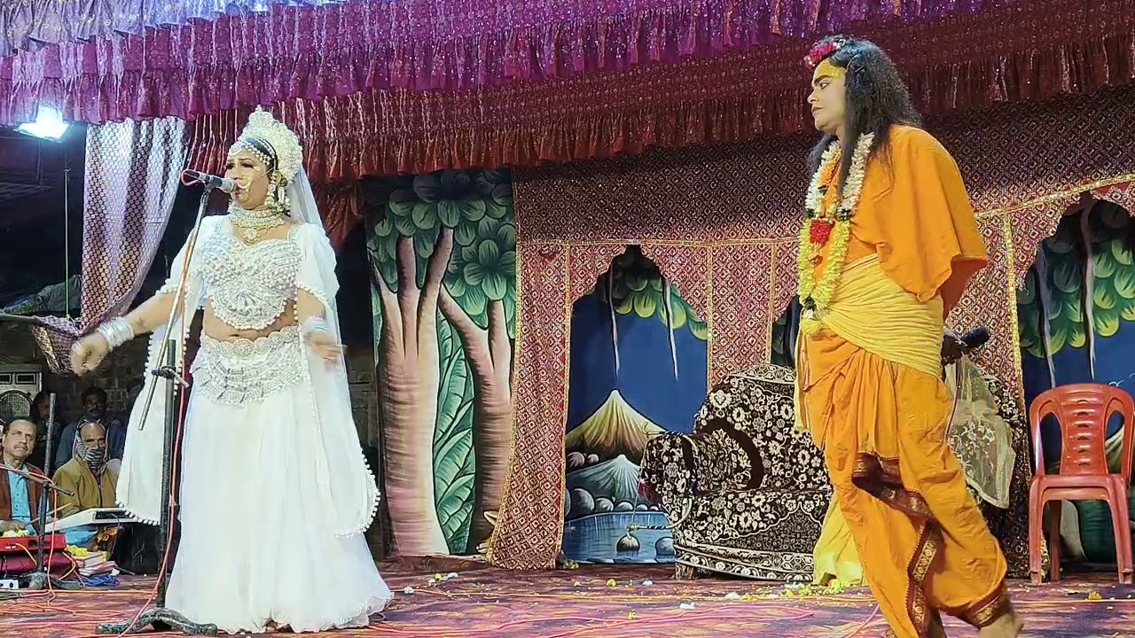 सुन्दरी शूर्पण नखा श्री राम संवाद में मिस रूबी रानी और  शशिकांत मिश्रा जी,सुजौर कानपुर देहात रामलीला