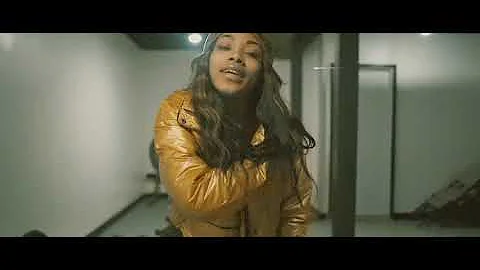 Pretty Gal Sy - " F R E E SMOKE" (prod by Chase N Dough)