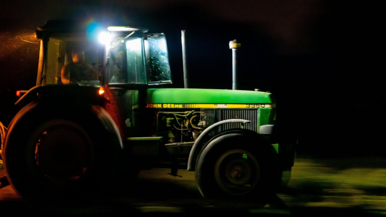 UN'IMBALLATRICE CON PIU' DI 15 ANNI?? John Deere 3350 & Krone KR160 | Fienagione Vecchio Stile