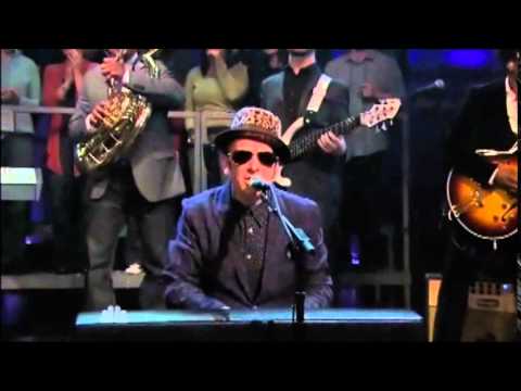 Putar Stations Of The Cross - Elvis Costello