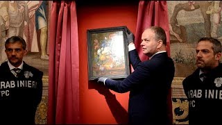 Il rientro del dipinto "Vaso di Fiori" di Jan van Huysum