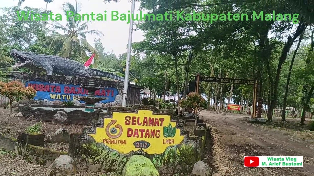 WISATA PANTAI BAJULMATI KABUPATEN MALANG menyajikan suasana asri dengan ombak besar pantai selatan