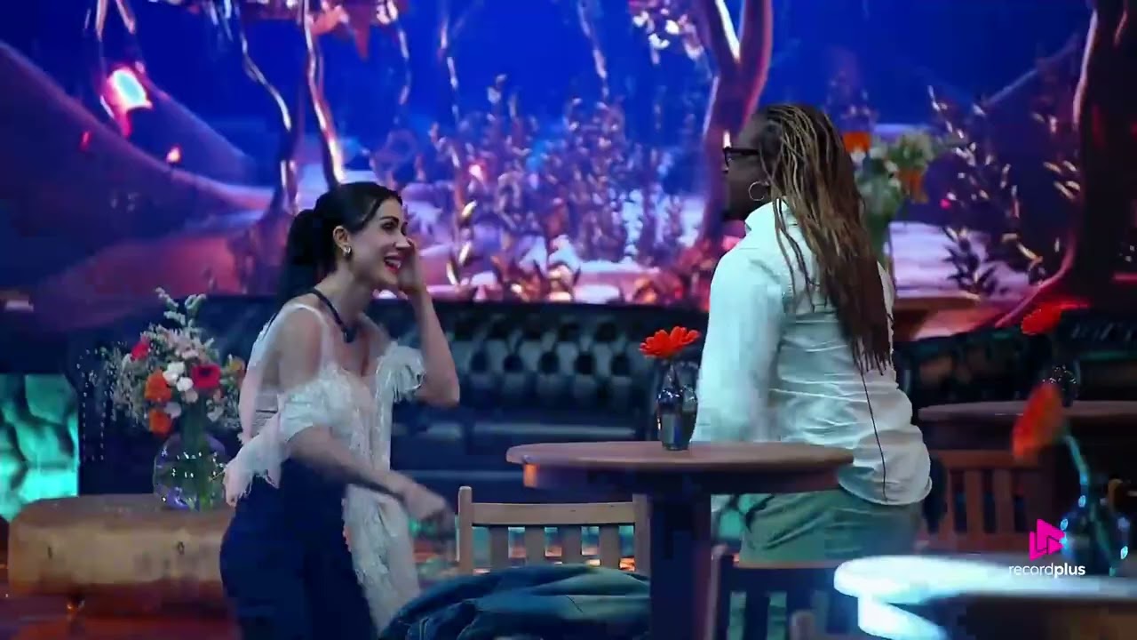 Ex-peões e Top 4 curtem a Festa Final de A Fazenda 17