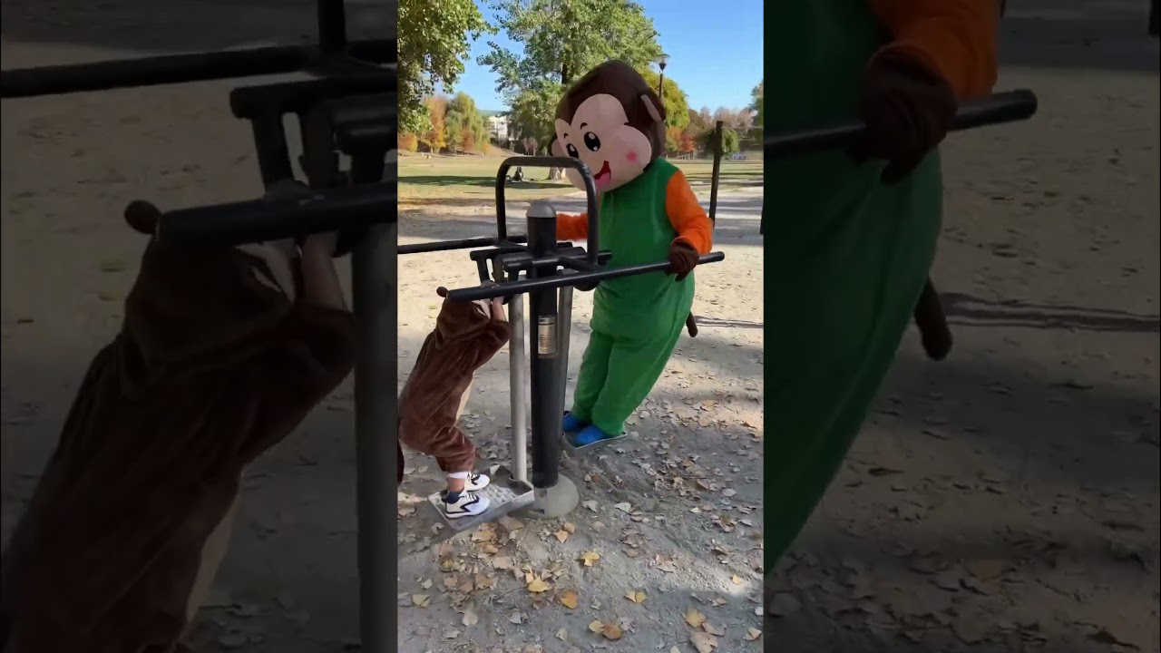 🐒🏋️‍♂️ Lucas & Monkey's Park Workout: Fun & Falls! 💥