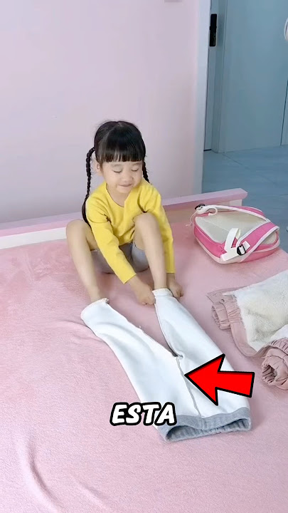 Así se alista una niña inteligente 😮