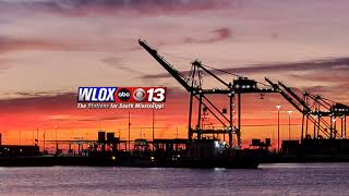 DIGITAL DESK: Turning breezy Wednesday, few showers possible (09/15/2026)