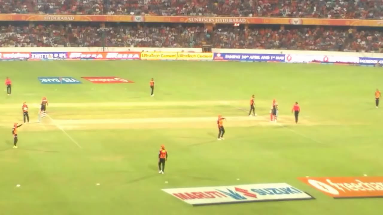 Virat Kohli(c) c Ashish Reddy b musthafizur ....kohli was caught at point & ABD entered.