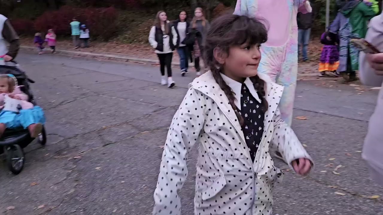 Halloween 🎃 Downtown weaverville nc 2023