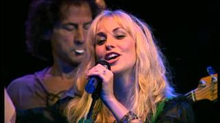 Blackmore&#39;s Night - &quot;Wind in the Willows, Dandelion Wine&quot; (Live Castles and Dreams)