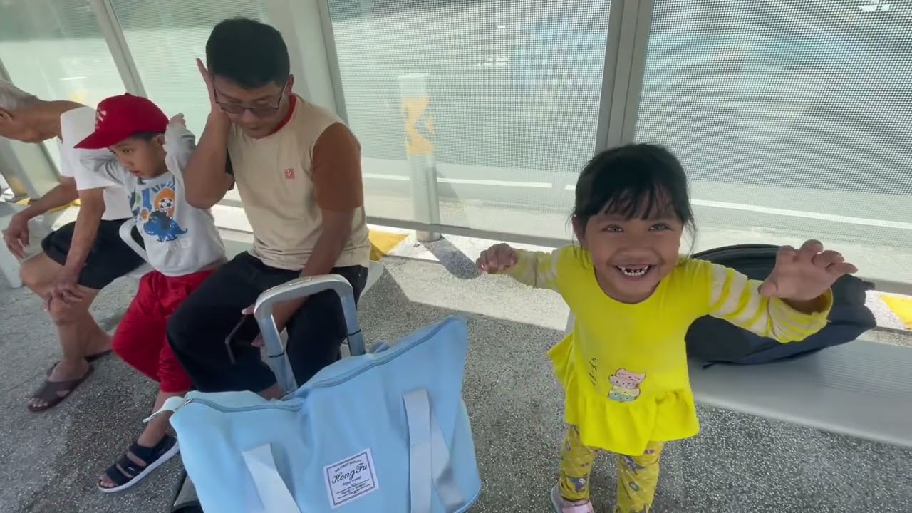 4 Hari 3 Malam  Di Singapore dan Malaysia