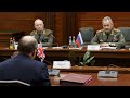 Переговоры Министра обороны РФ Сергея Шойгу с британским коллегой Беном Уоллисом в Москве