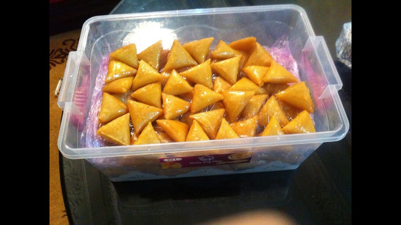 بريوات اللوز مع اسرارها وطريقة الاحتفاظ بها في المجمد