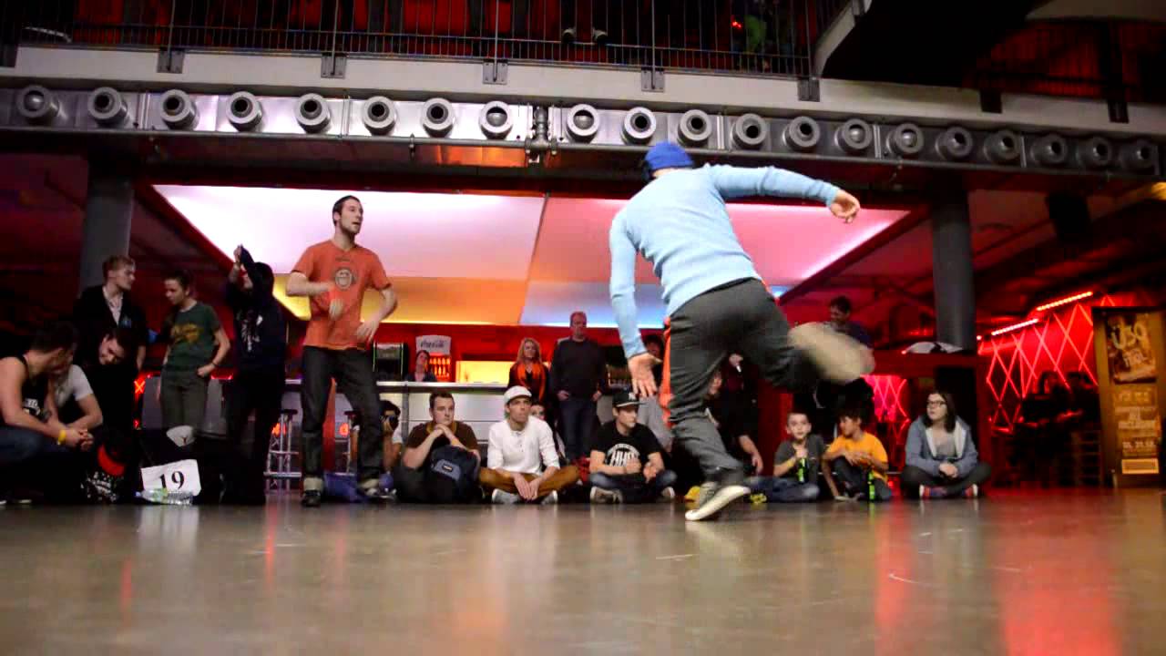 Eve Dance Battle 2013 B Boy B Girl House Hip Hop Popping Locking PART