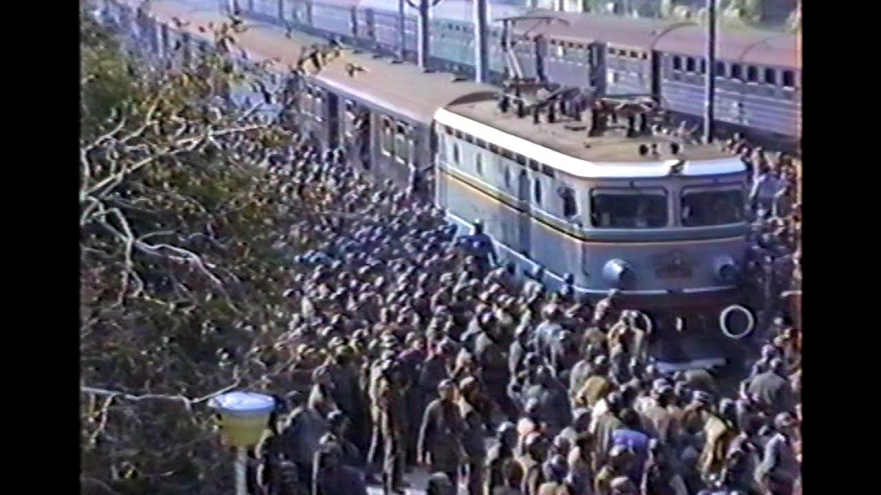 25 Septembrie 1991 (partea 1)  --  sosirea minerilor la Bucuresti ** (Mineriada din Septembrie 1991)