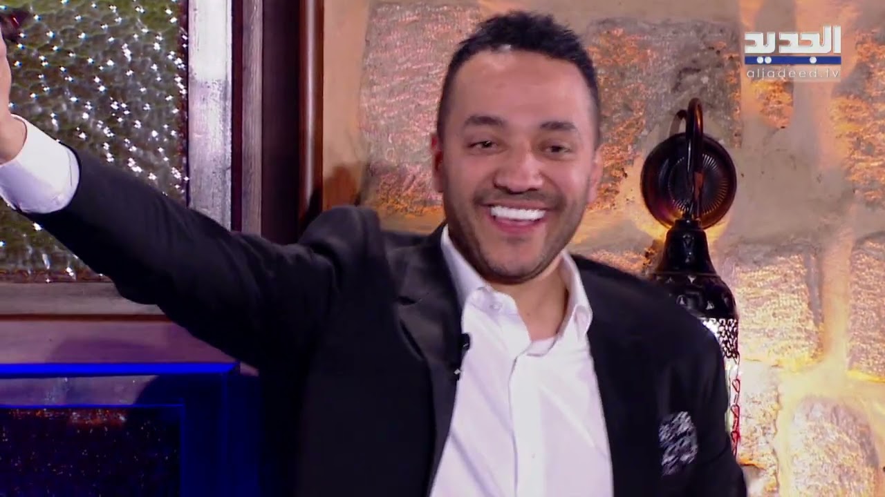 اليكم أمنيات على الديك في السنة الجديدة .. شارك الغناء مع شقيقيه حسين وحسن الديك واشعـ ـلوا الأجواء