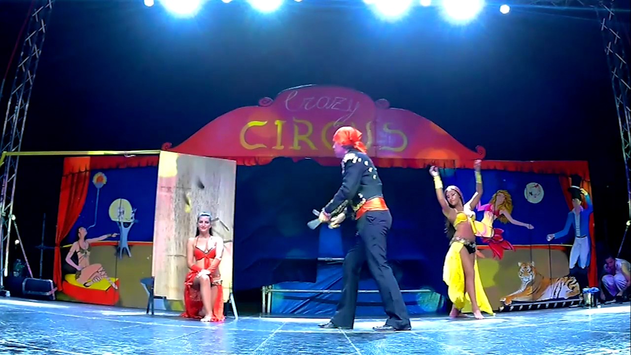 LANCIATORE DI COLTELLI - Sasselles Show Entertainment