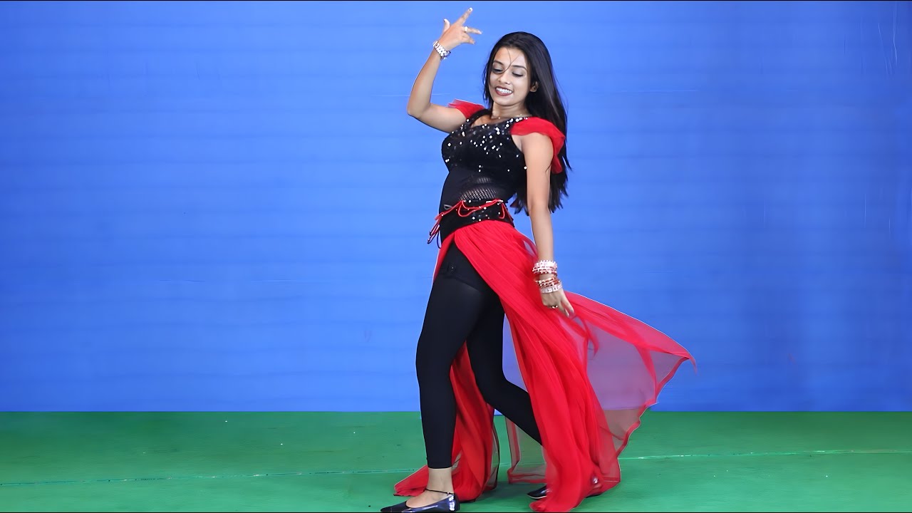 Apno Ki Mahfil Me Begane Hum | Ft. Miss Arpita | Hindi Dance Video