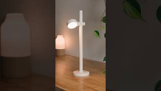 Saya mendesain dan mencetak lampu kerja nirkabel menggunakan printer 3D!