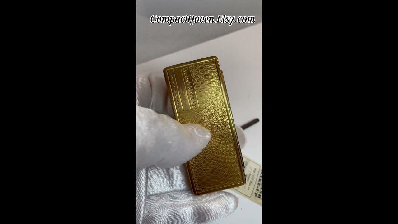 Max Factor Hollywood Vintage Makeup Seller: CompactQueen.Etsy.com 