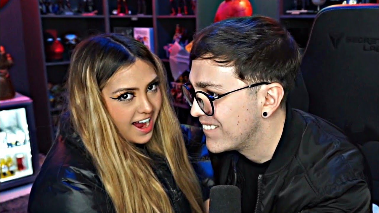 JUAN Y ARI NOS ENSEÑAN A LIGAR / Clips