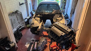 SWAPPING MY 318 E46 TO A 6CYL  PART 1  TEARDOWN!