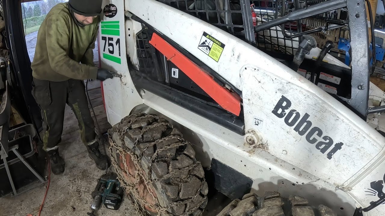 Working on the Bobcat 751 Skid-Steer