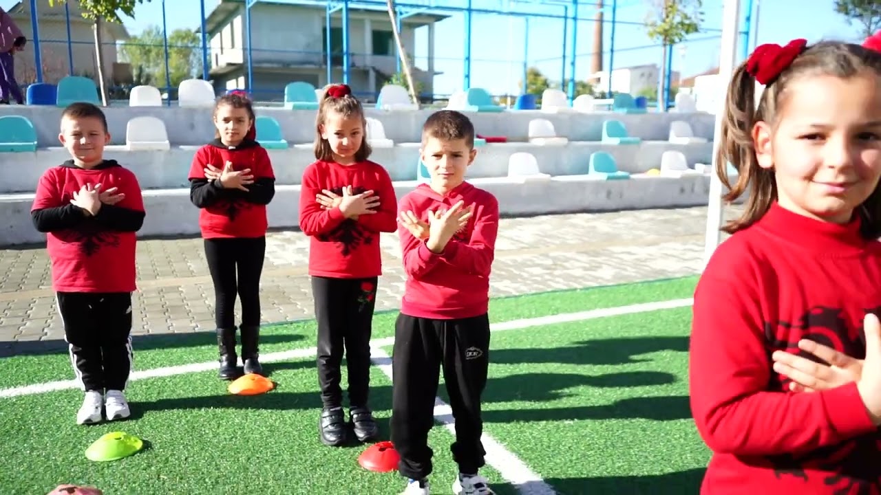 NJË  LAHUTË E  NJË FLAMUR- Shkolla 