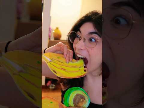 SUBSTITUINDO COISAS DA MINHA MÃE por DESENHOS - Frutas