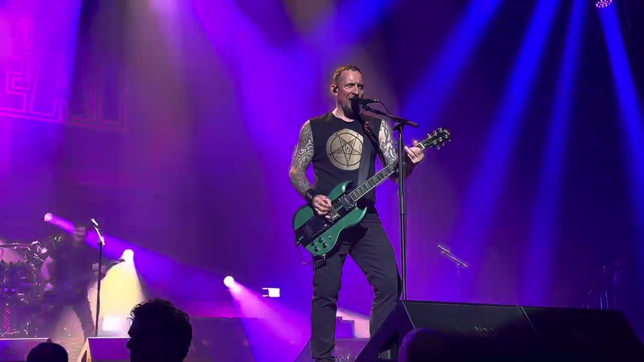 Volbeat - In the Barn of the Goat Giving Birth to Satan’s… Centre Vidéotron - Quebec 17 Juin 2025