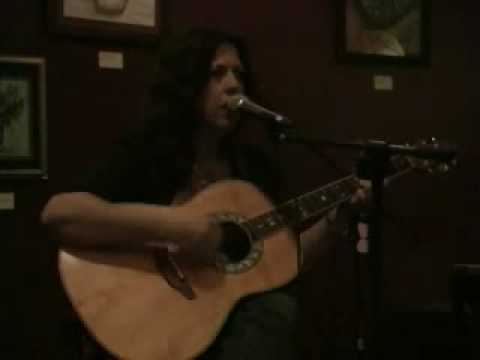 Laurie Lyons singing 25 Shepherd Street