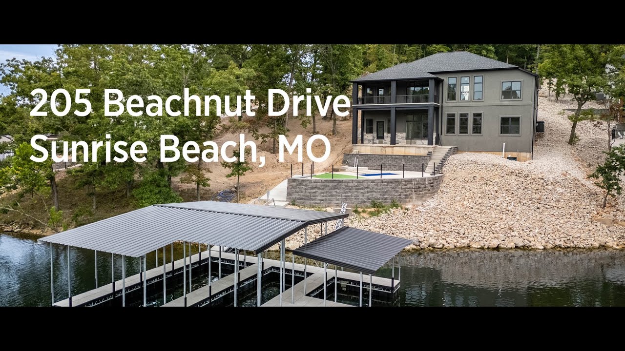 LAKE OF THE OZARKS - Lakefront Luxury Home at the Osage 24 MM. Private pool and dock!