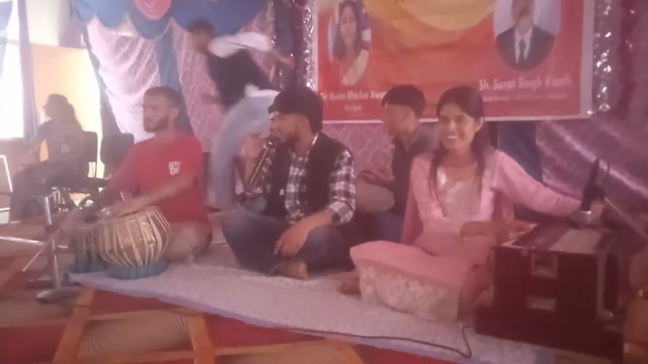 संगड़ाह College के Annual Function में नाटी का दौर 