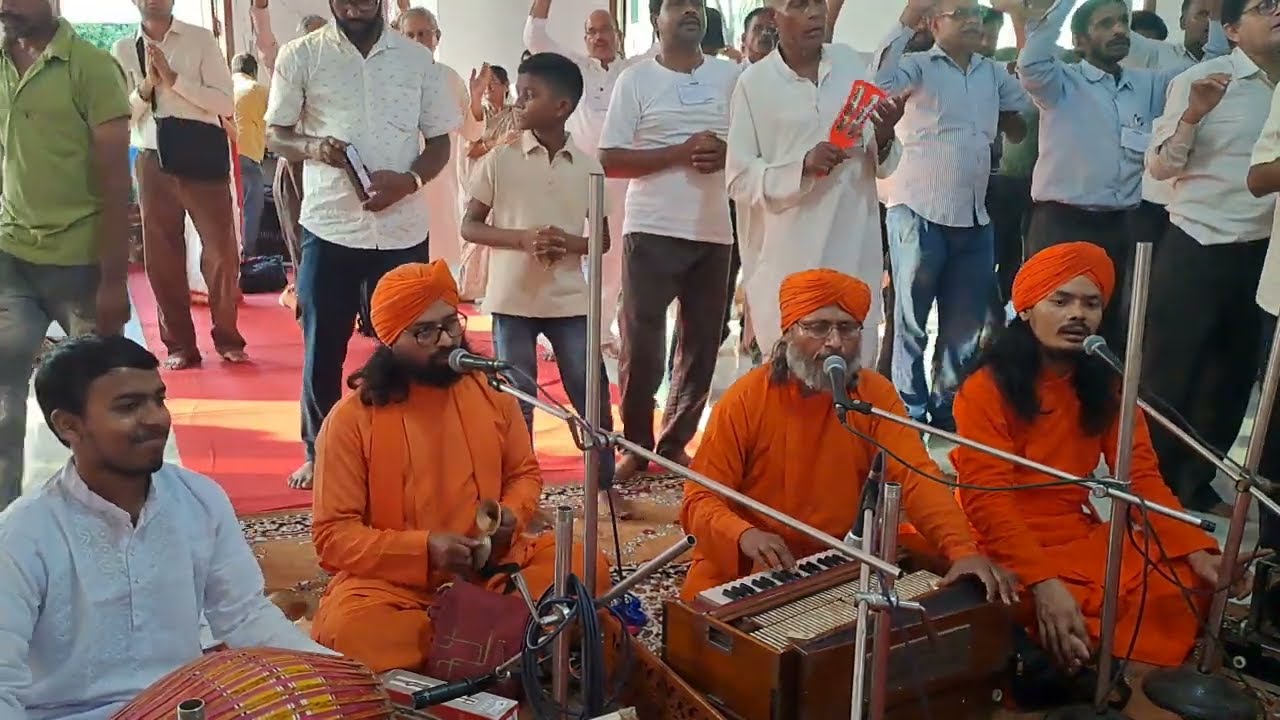Akhanda Collective Kiirtan Ist Day Mahaprayan Baba Nam Kevalam 
