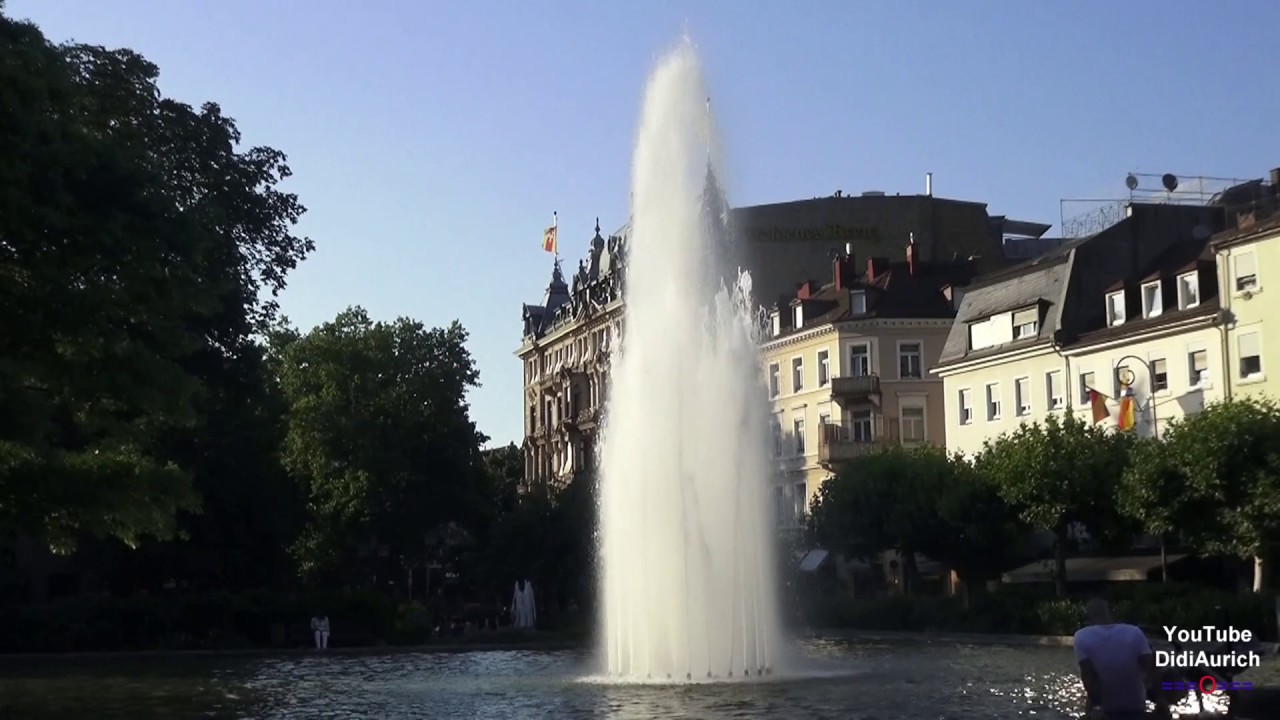Rundgang durch BadenBaden ist eine Kurstadt im Schwarzwald Bäderstadt Lichtentaler Allee Rundgang durch BadenBaden ist eine Kurstadt im Schwarzwald Bäderstadt Lichtentaler Allee