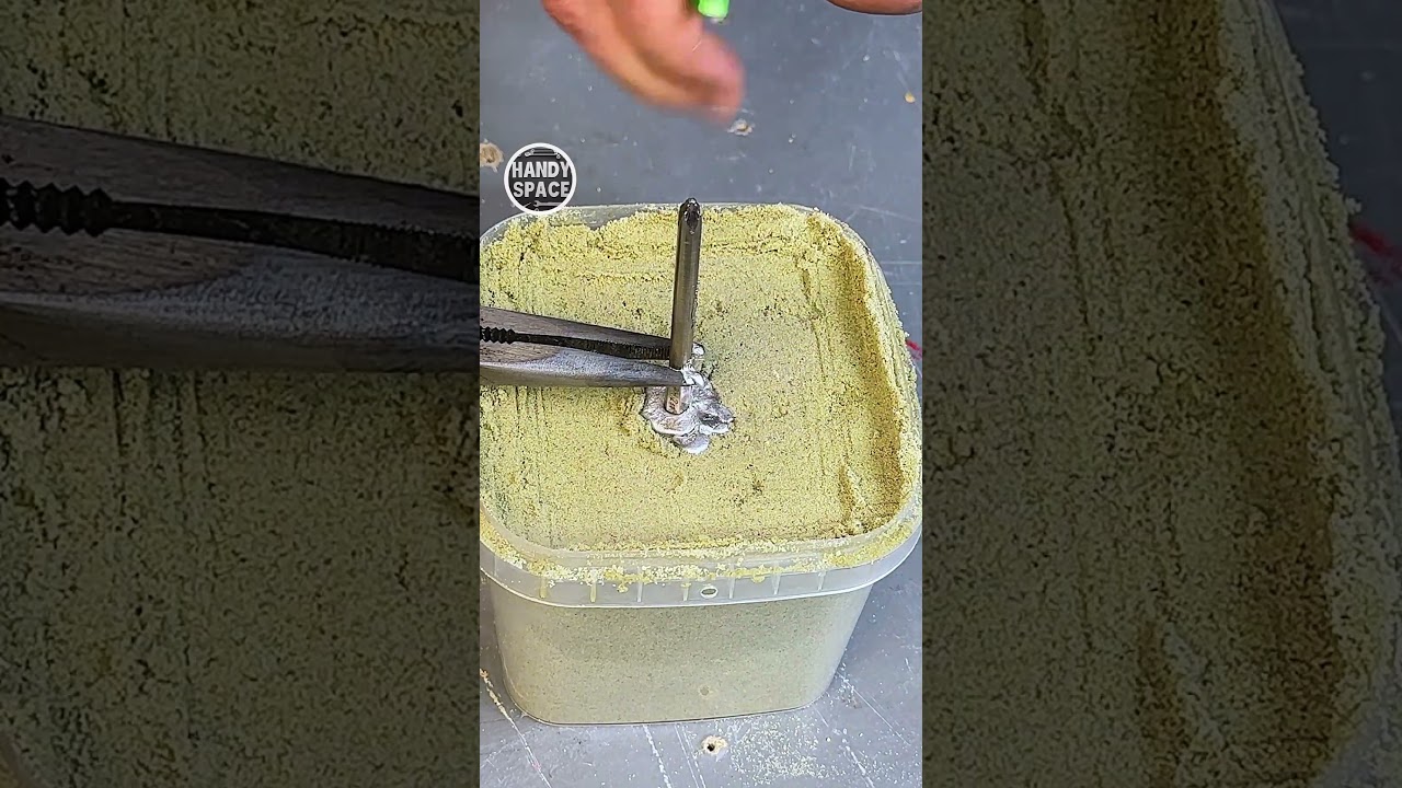 Method of Making a Screwdriver Handle with Sand and Tin 