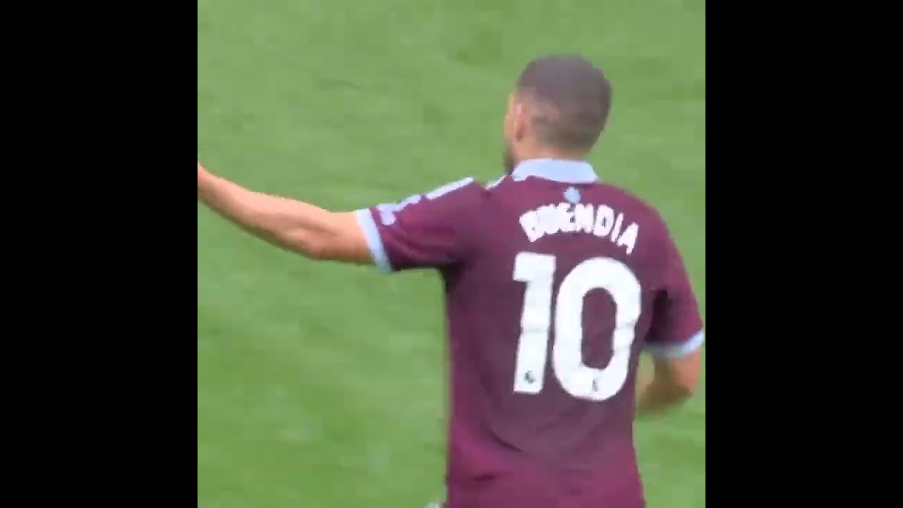 Emiliano Buendia with a stunning strike 🔥