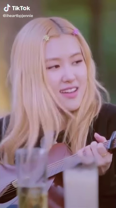 Rose 🌹 main gitar /cantik banget