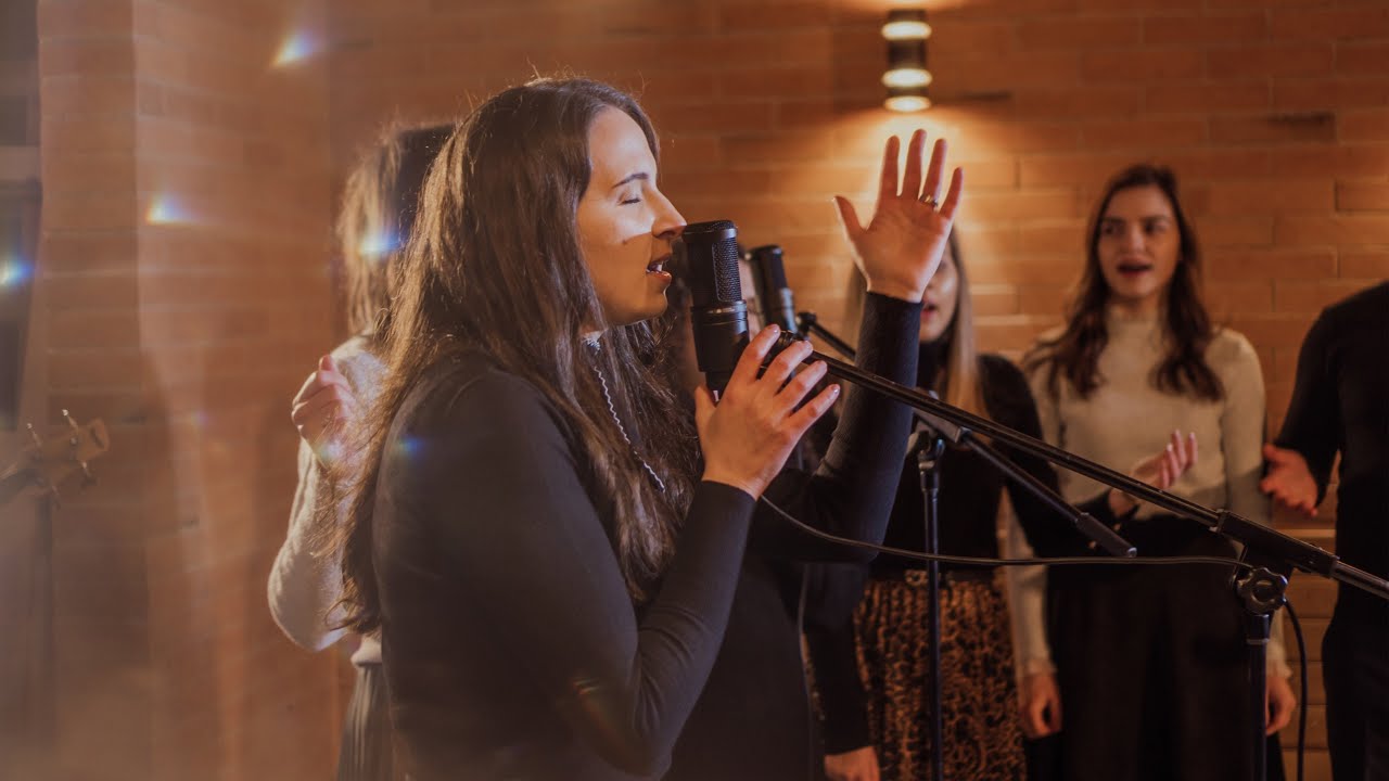 Ce bucurie am în Isus - Deea | Tineri Betania | Worship Hymn ...