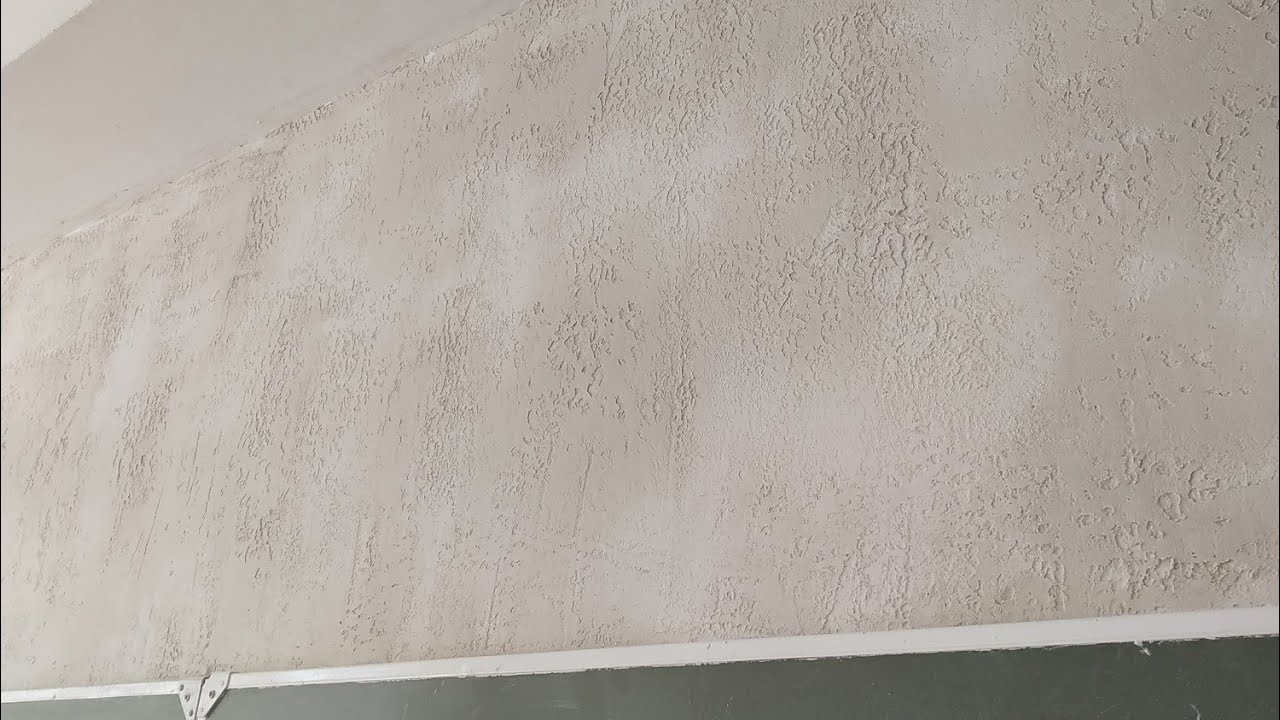 Ремонт в классе. Делаю короед из гипсовой штукатурки. - YouTube