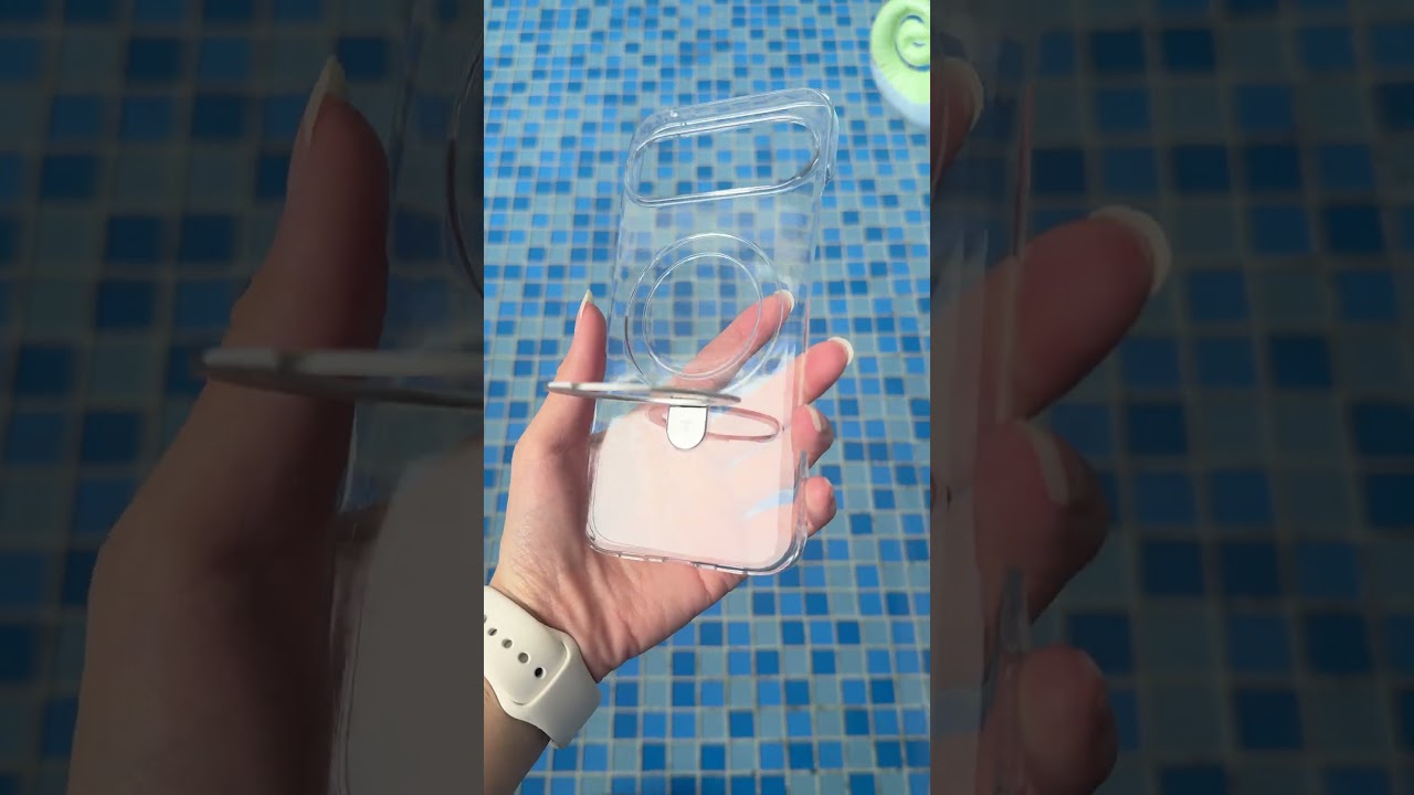 The Case Google Pixel 10 Pro XL Deserves: Thin, Clear & With a Hidden Kickstand