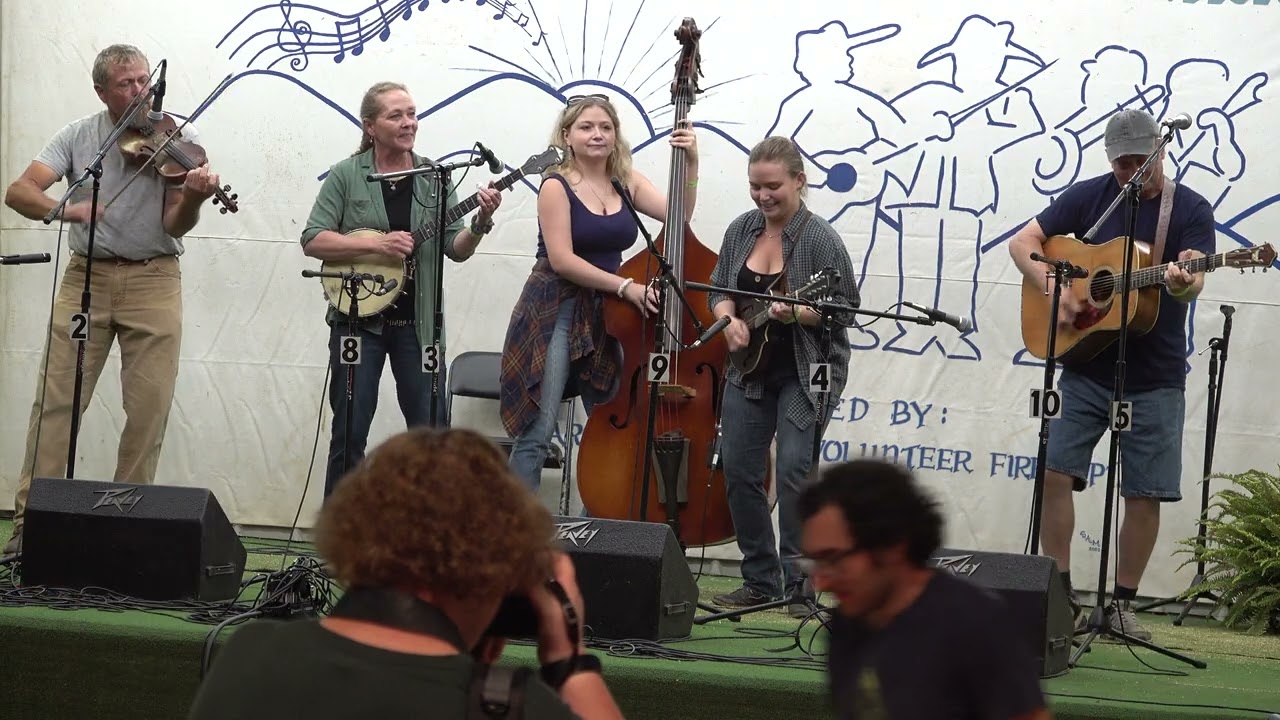 The New Critter Collection - Name of Tune?