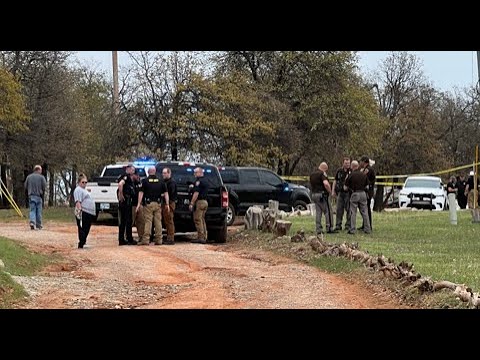 On Scene: Two Deputies Shot; Suspect is Dead - YouTube