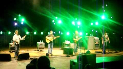 Yonder Mountain String Band 8.28.09 Red Rocks "Holdin
