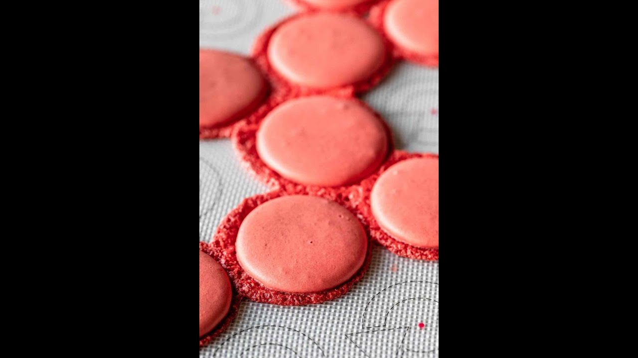 مشاكل ماكرون أو الأخطاء للماكرون