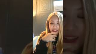 Rosé Wants Bathroom Break During Her Vlive