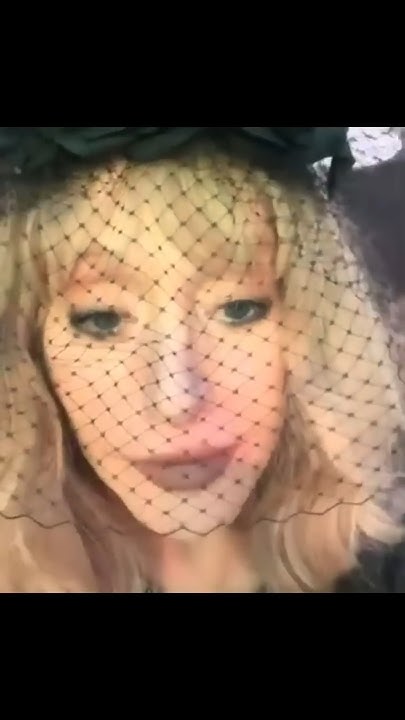 Алла Пугачёва поздравляет с Новым 2025 годом! Alla Pugacheva Пугачева ...