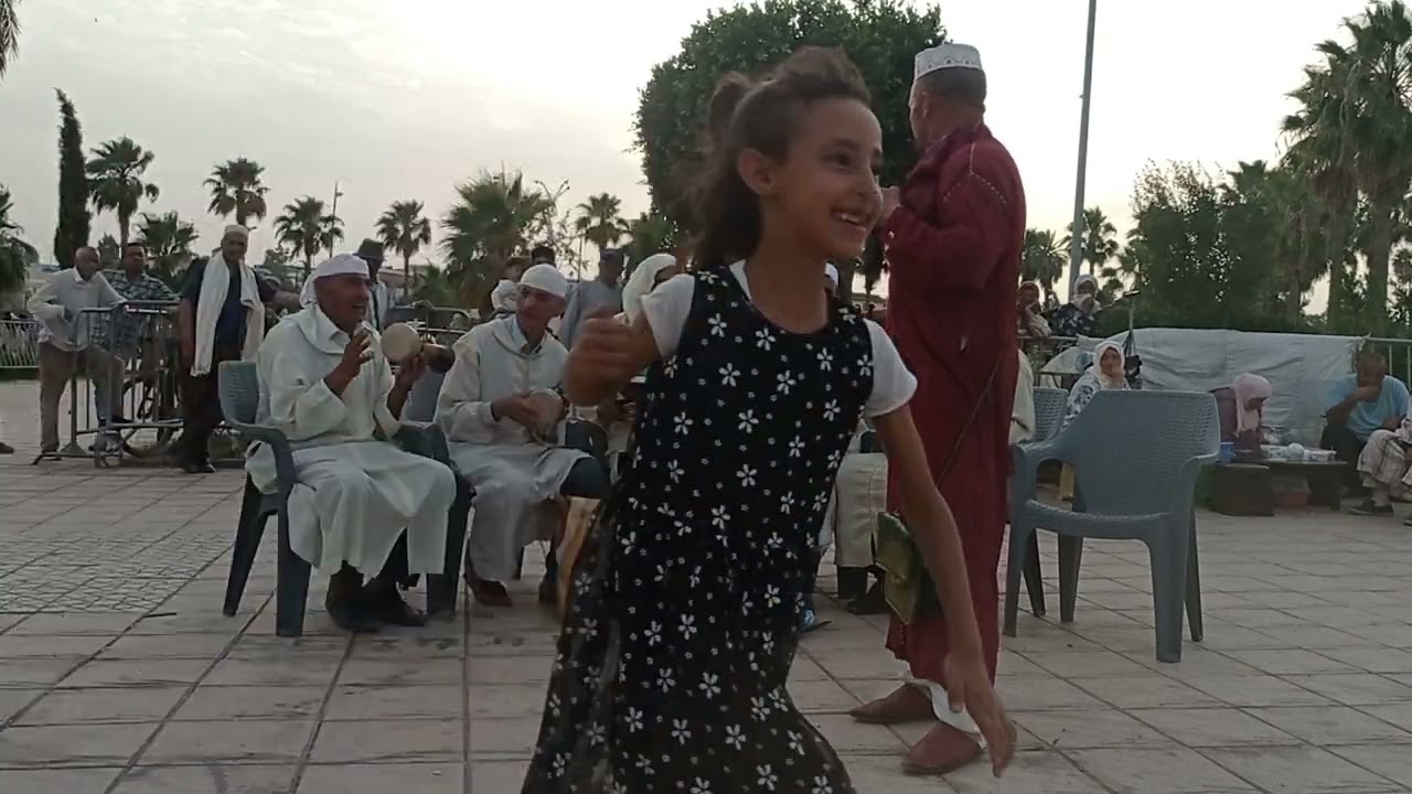 عبيدات الرمى في مدينة أبي الجعد في الساحة محمد الخامس