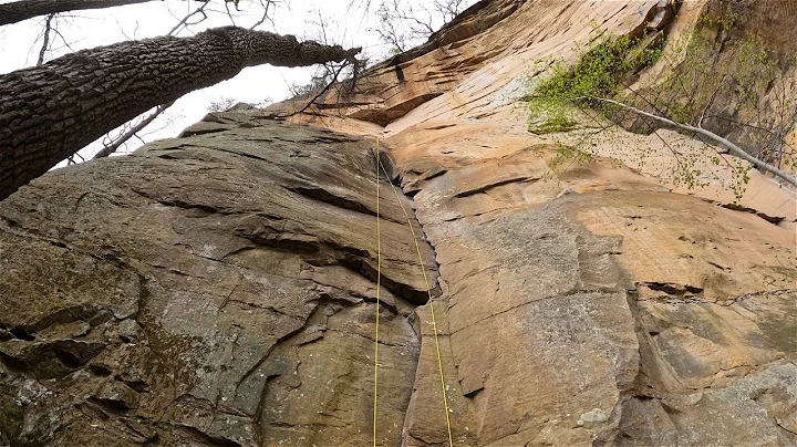 Trad Climbing "Autumn" 5.9 | Red River Gorge, KY